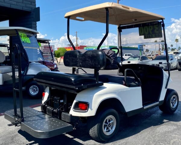 2009 EZGO TXT 4 Passenger Golf Cart with 2022 Batteries! - Image 5